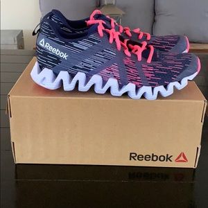 Reebok Zigtech Squared 2.0–Women’s Size 6.5